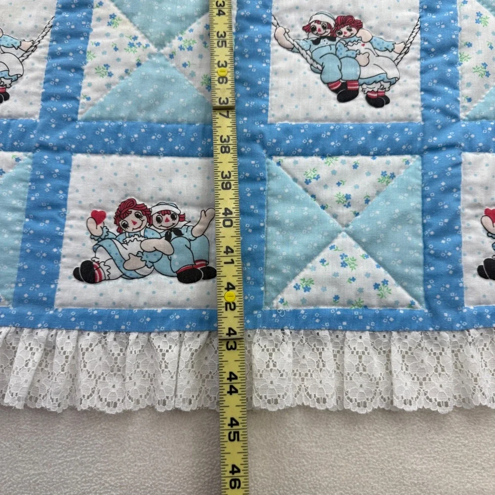 Vintage Raggedy Ann Andy Baby Quilt Blanket Blue White Lace Trim 44x40 Patchwork